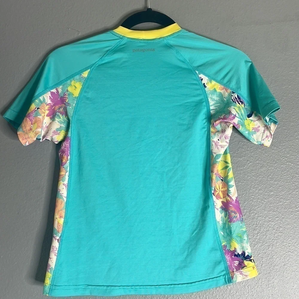 Patagonia Teal Short Sleeve Rashguard